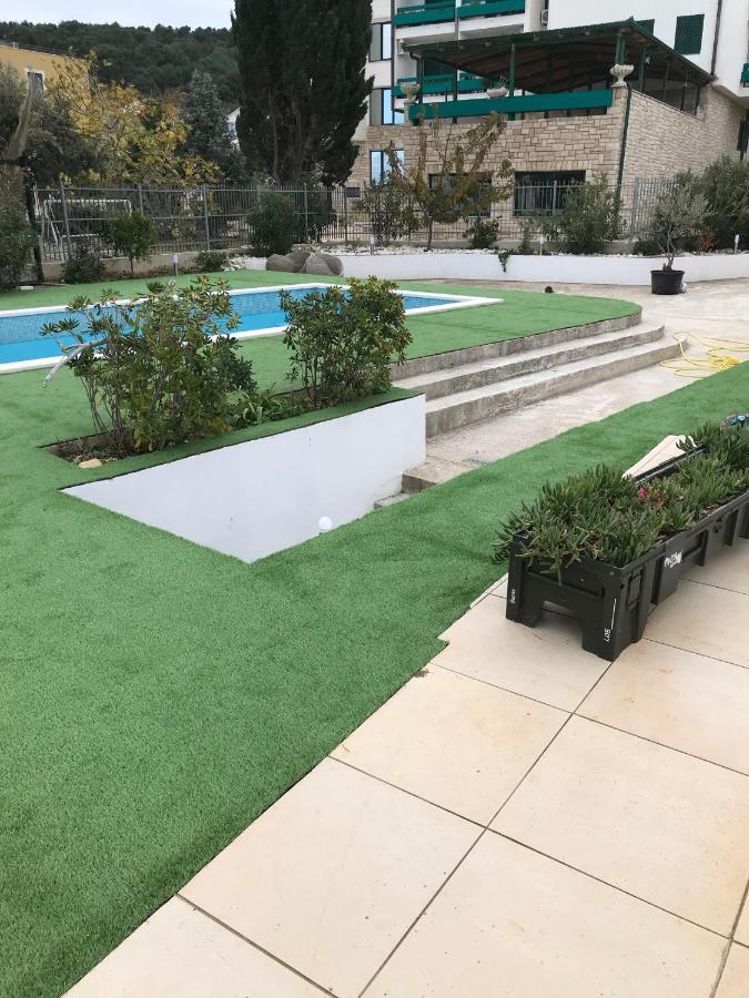 Villa Unique Sur La Plage Pour Des Vacances Inoubliables En Famille Ou Entre Amis Pour 10 Personnes Slatine Kültér fotó
