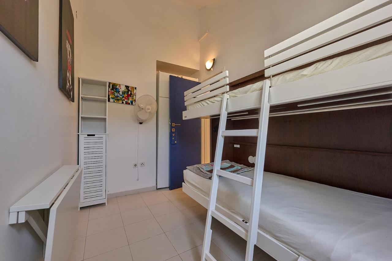 Villa Unique Sur La Plage Pour Des Vacances Inoubliables En Famille Ou Entre Amis Pour 10 Personnes Slatine Kültér fotó