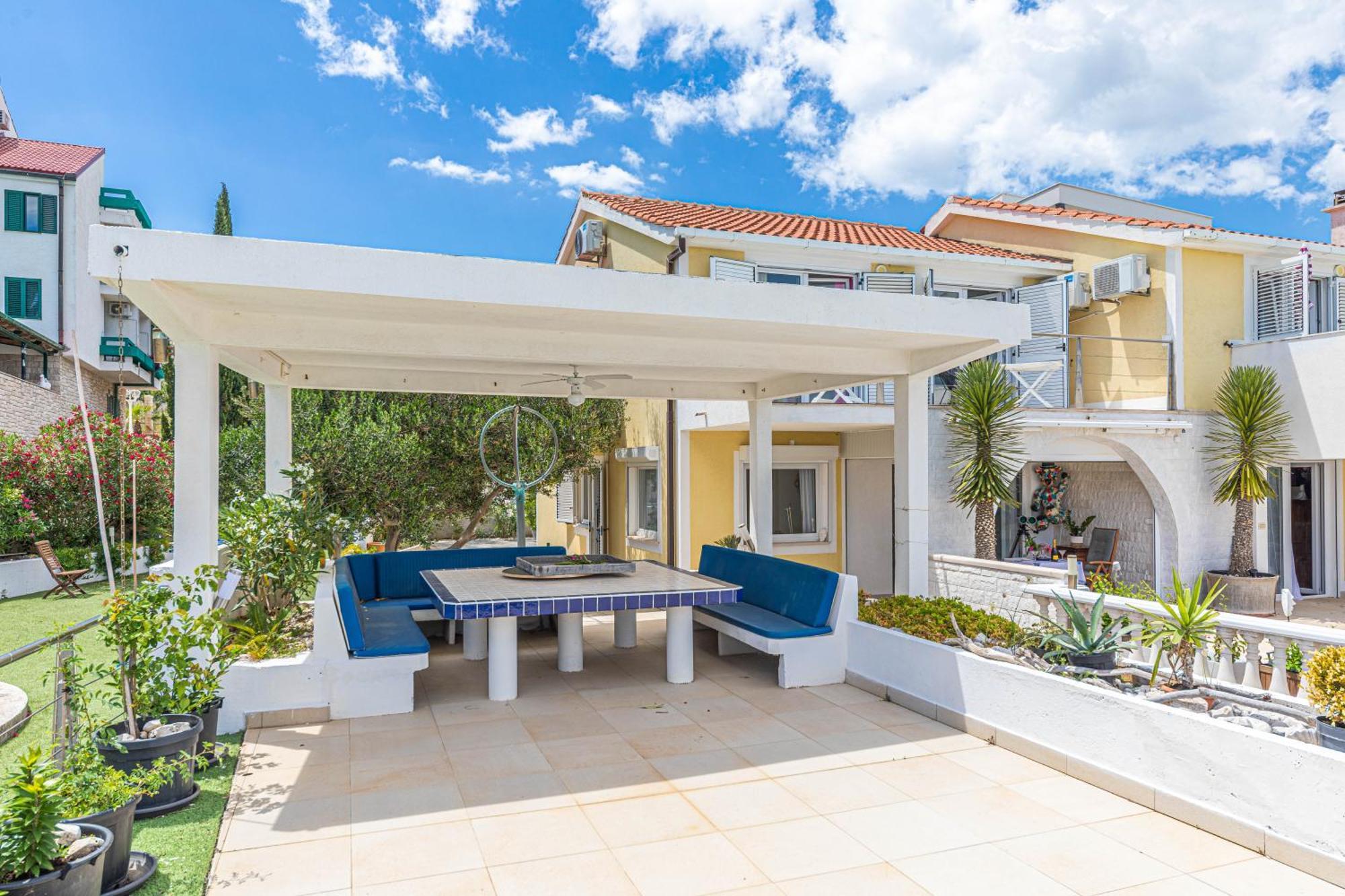 Villa Unique Sur La Plage Pour Des Vacances Inoubliables En Famille Ou Entre Amis Pour 10 Personnes Slatine Kültér fotó